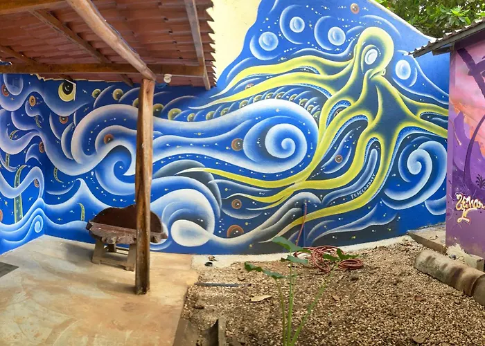 Tamahostel & Glamping Tamarindo