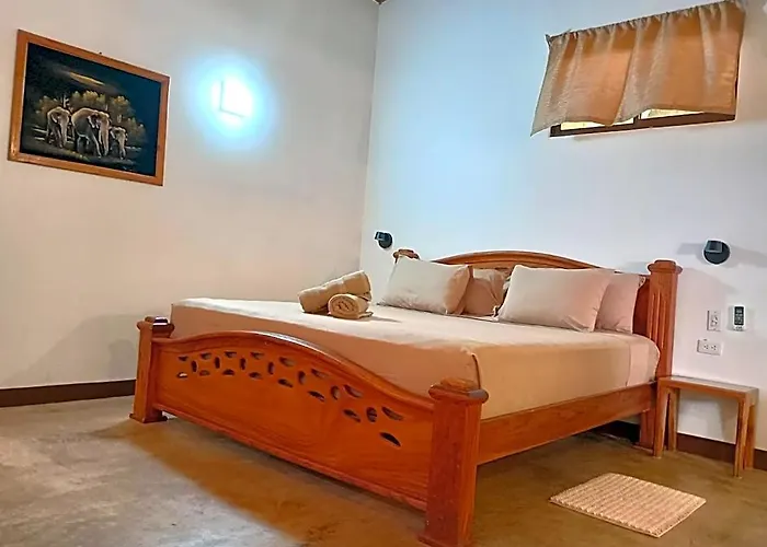 Hostal Tamahostel & Glamping Tamarindo